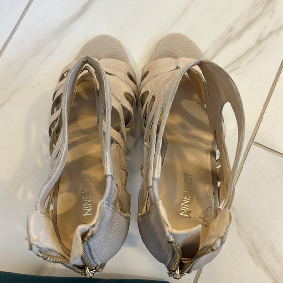 Good used condition Nine West Size 10 - Picture 4 of 5
